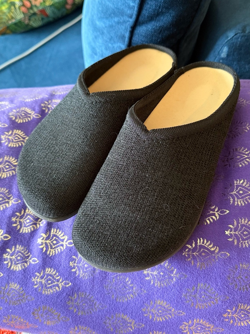 Rothys Casual Clog in Soft Black W7